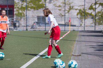 Bild 43 - wBJ St. Pauli - Walddoerfer : Ergebnis: 1:11